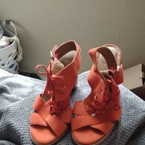 Kelsi Dagger Orange Faux Suede Heeled Lace-Up Shoes Size 9.5